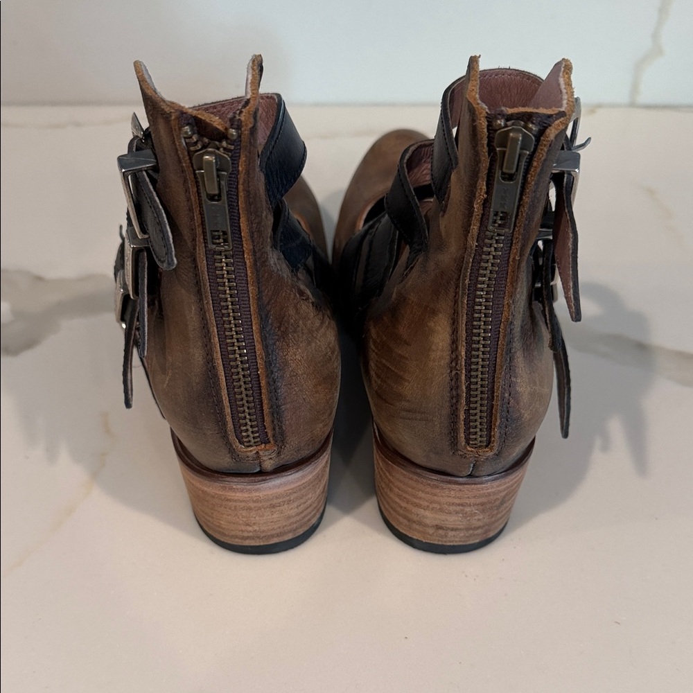 Free Bird Scarlett Brown and Black Women's Ankle Boots size 9 - Picture 5 of 5